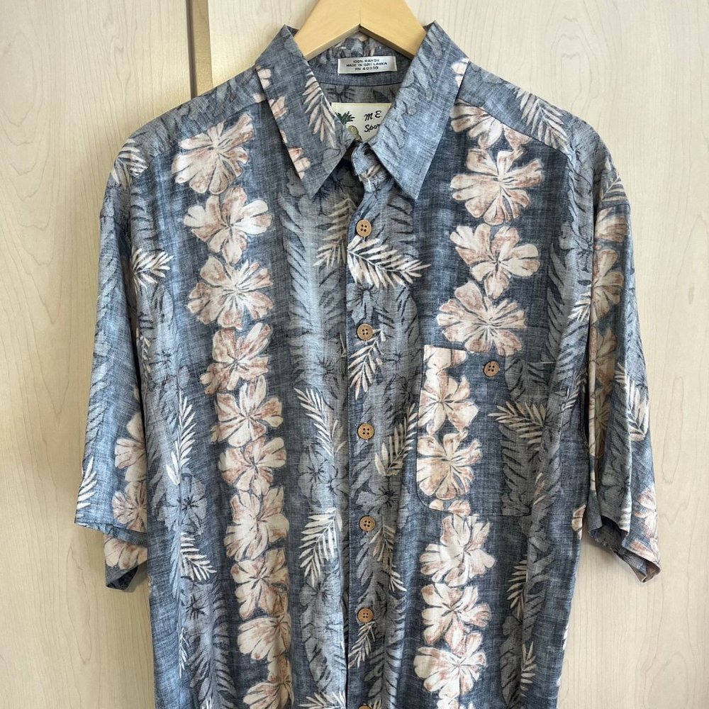 Vintage M.E. Sport Hawaiian Tropical Floral Shirt‎ Men's Large Floral 100% Rayon